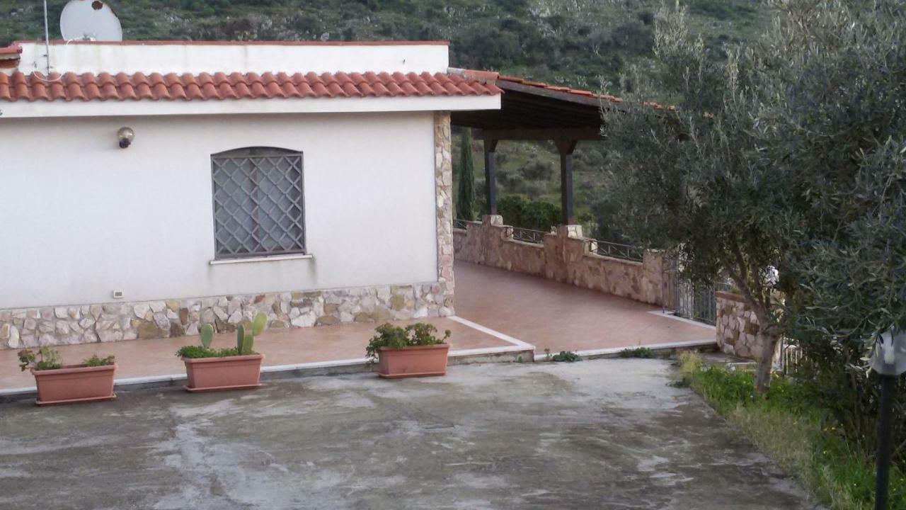 Case Susinna Torretta Capaci Exterior photo