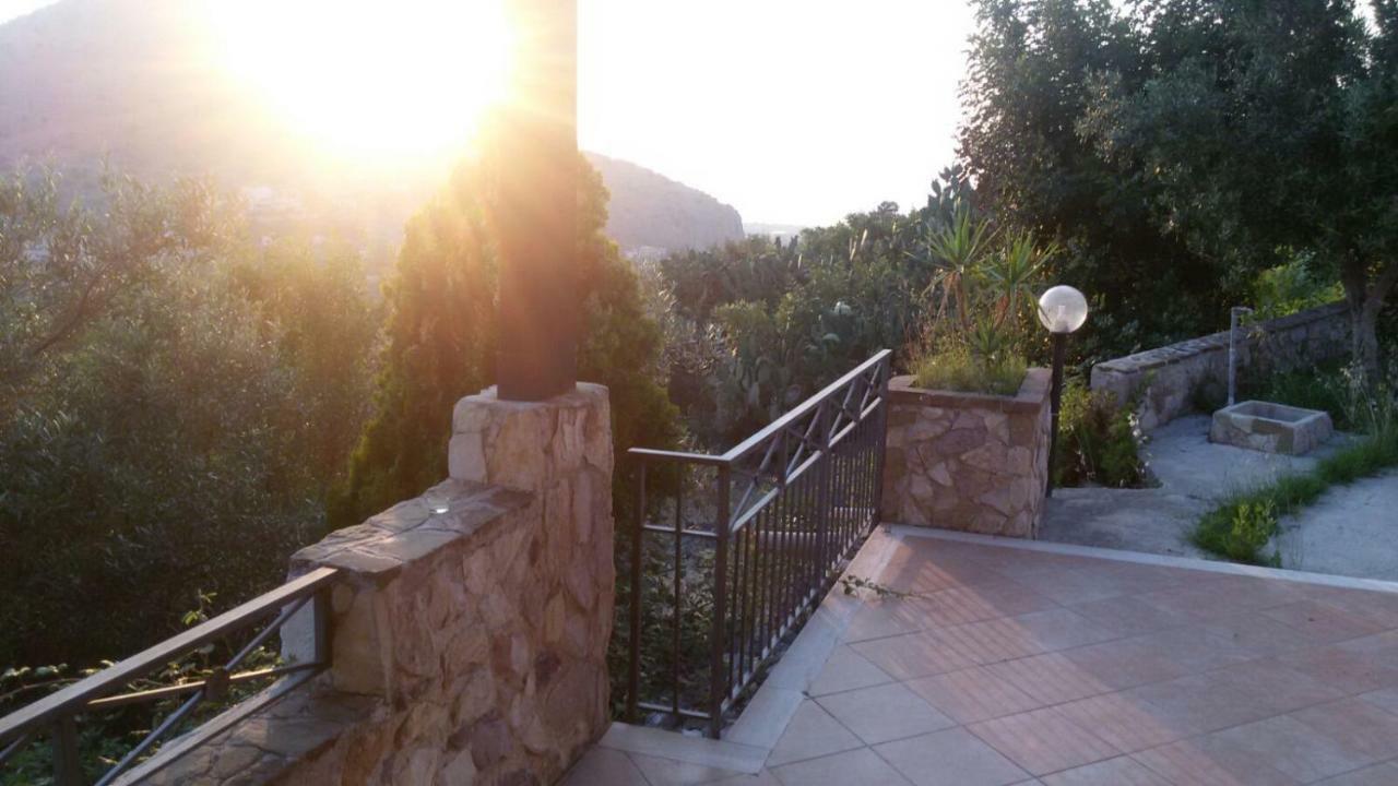 Case Susinna Torretta Capaci Exterior photo
