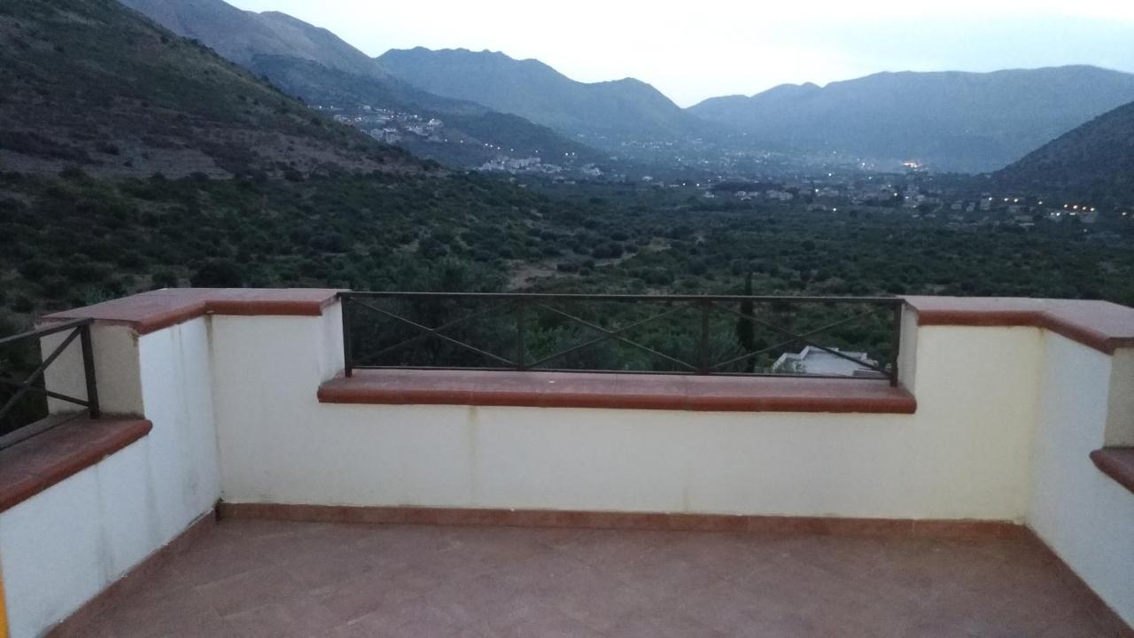 Case Susinna Torretta Capaci Exterior photo